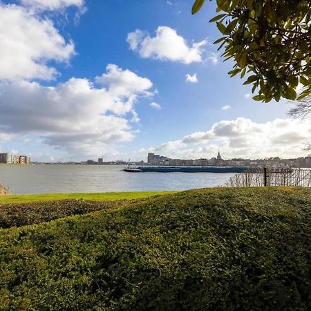 Appartamento Studio Aan De Maas Zwijndrecht Esterno foto